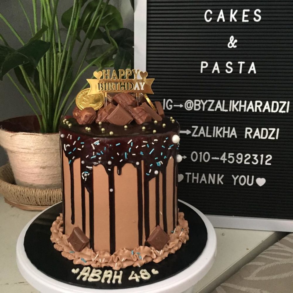 Cake & Pasta by Nurzalikha Radzi